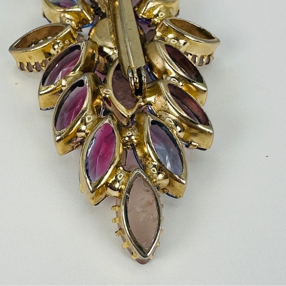 Vintage 1950s Brooch & Clip Earrings Set Amethyst & Frosted Rhinestone Marquise - Picture 9 of 15